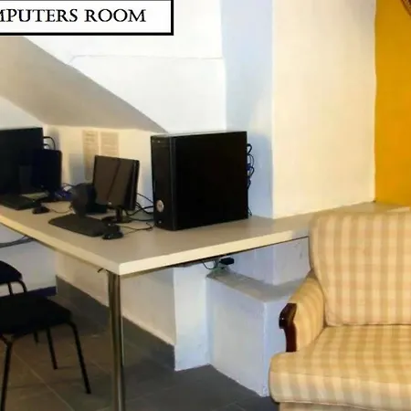 Samba Green Hostel